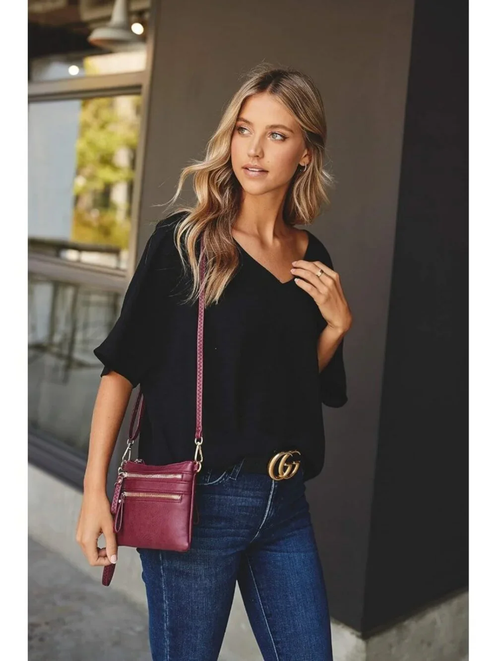 Stylish Multi-Zipper Pocket Small Wristlet Crossbody Bag for Everyday Use